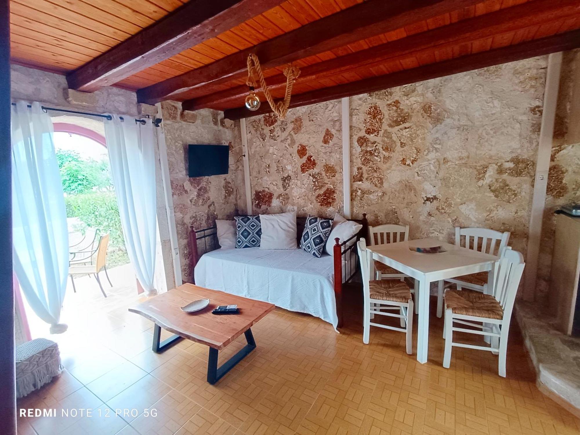 Spasmata Village Stone Maisonette Minia ภายนอก รูปภาพ
