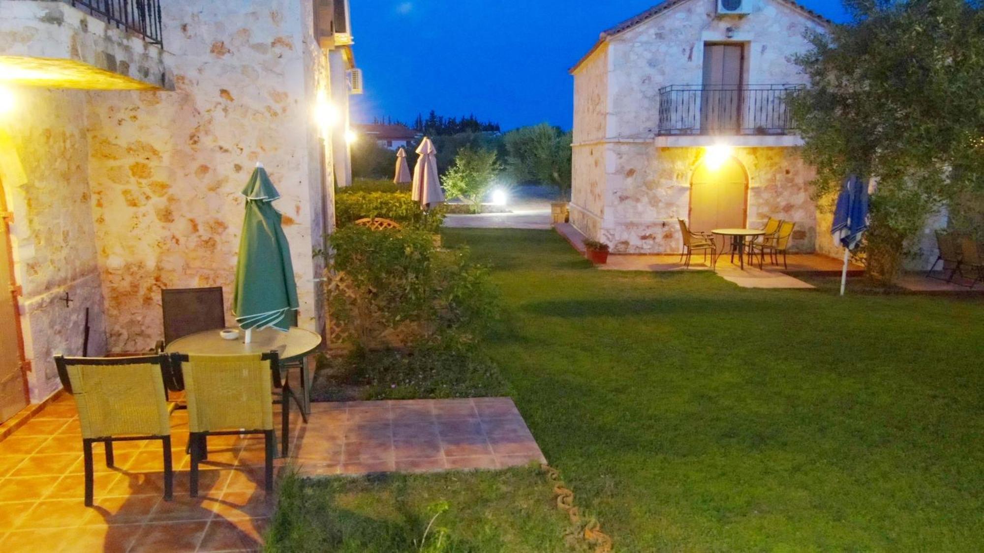 Spasmata Village Stone Maisonette Minia ภายนอก รูปภาพ